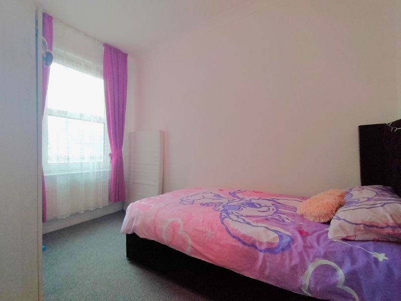 Photo 5- click for photo gallery